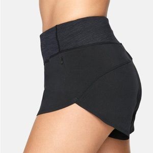Outdoor Voices Hudson 2.5 Black Shorts
